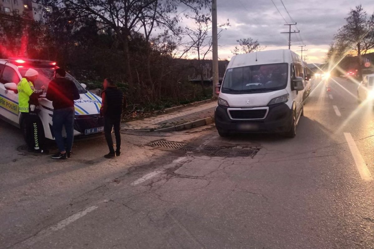 Bursa'daki trafik denetimlerinde 10 bin araç sürücüsüne ceza kesildi