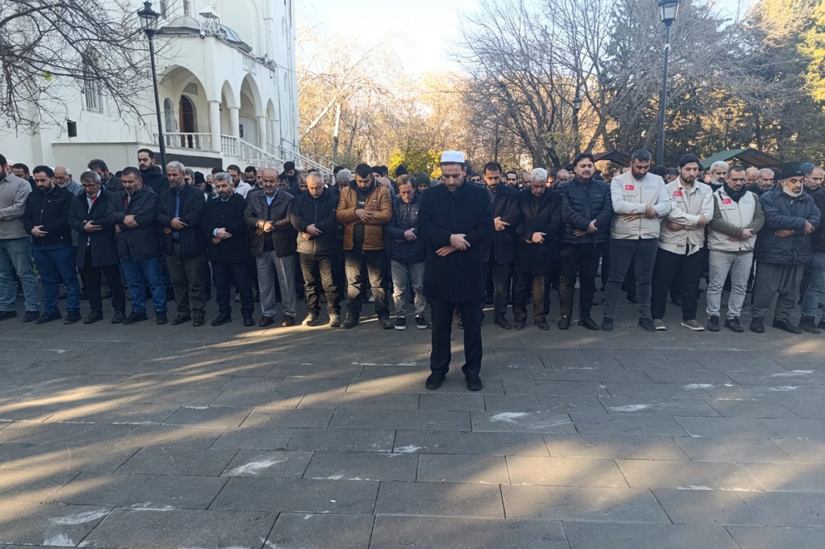 Şehit Halid Nebhan için Gaziantep'te gıyabi cenaze namazı kılındı