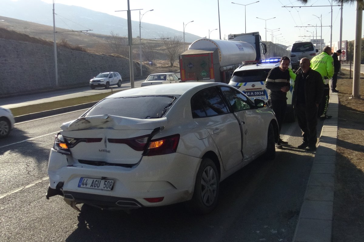 Malatya'da zincirleme kaza: 2 yaralı