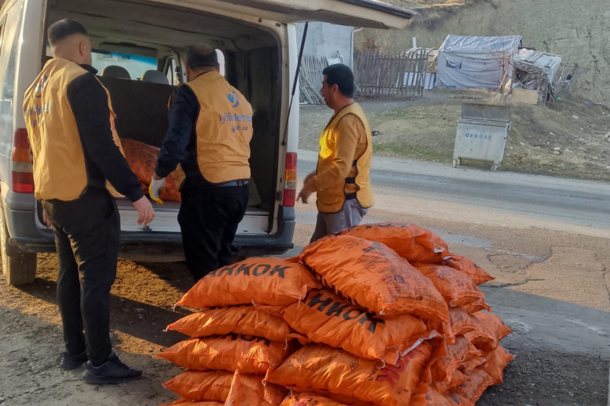 Malatya'da ihtiyaç sahibi ailelere kış yardımı