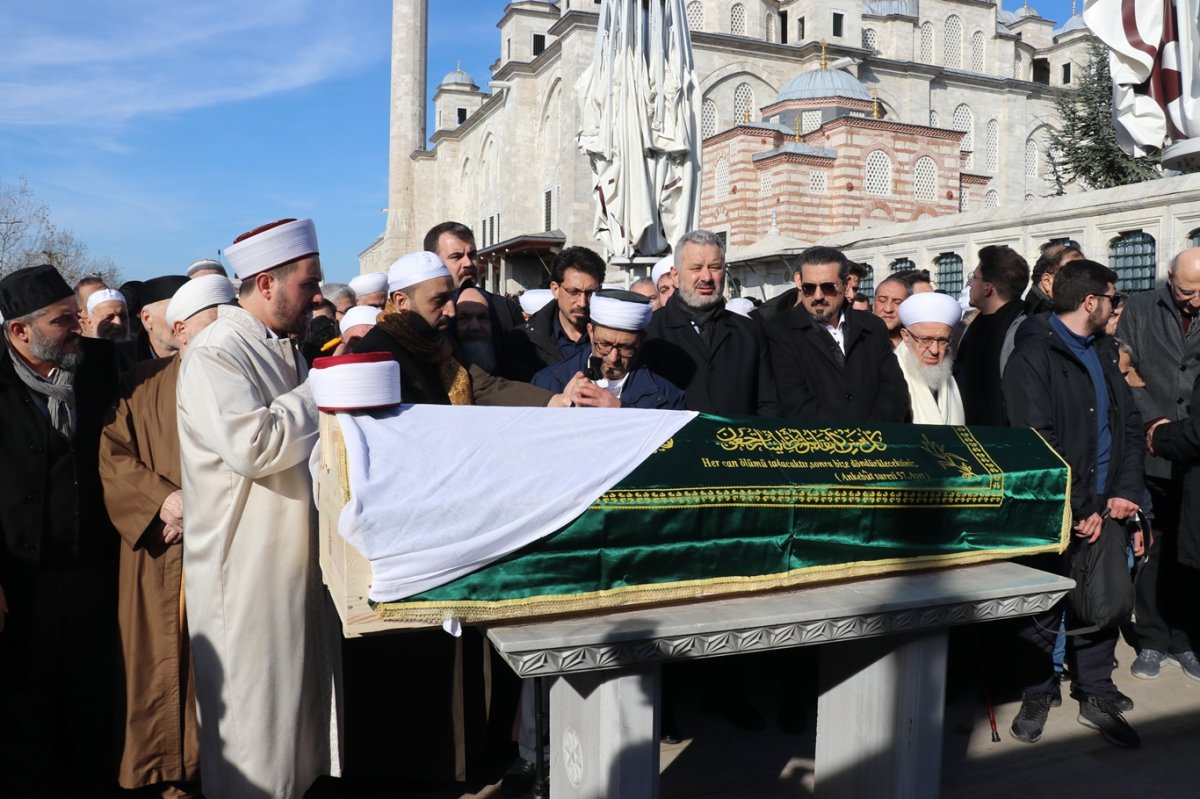 Suriyeli alim İstanbul'dan Şam'a son yolculuğuna uğurlandı