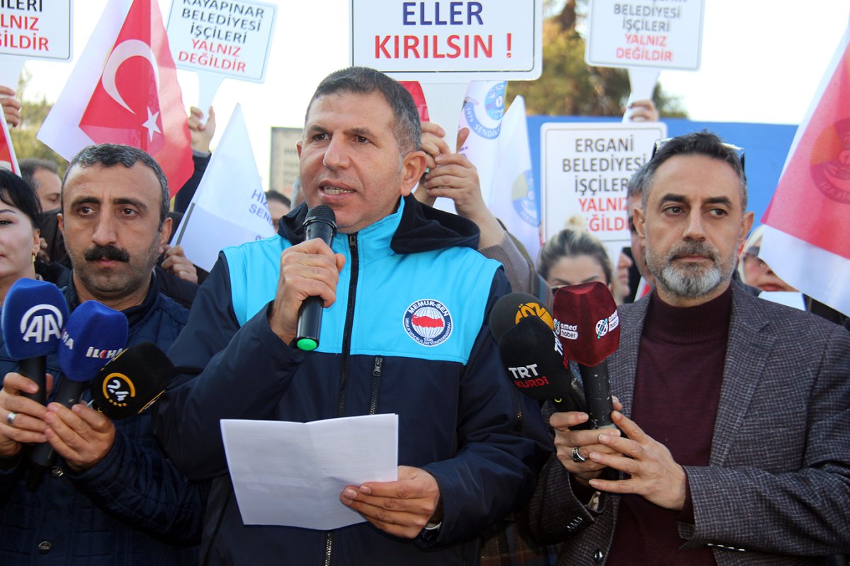 Memur-Sen: Haksız ve hukuksuz uygulamalar karşısında yer almaya devam edeceğiz