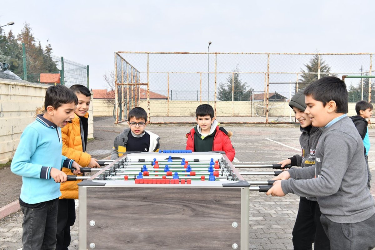 Yeşilyurt Belediyesi'nin "Spor İstasyonları Projesi" ilgi görüyor