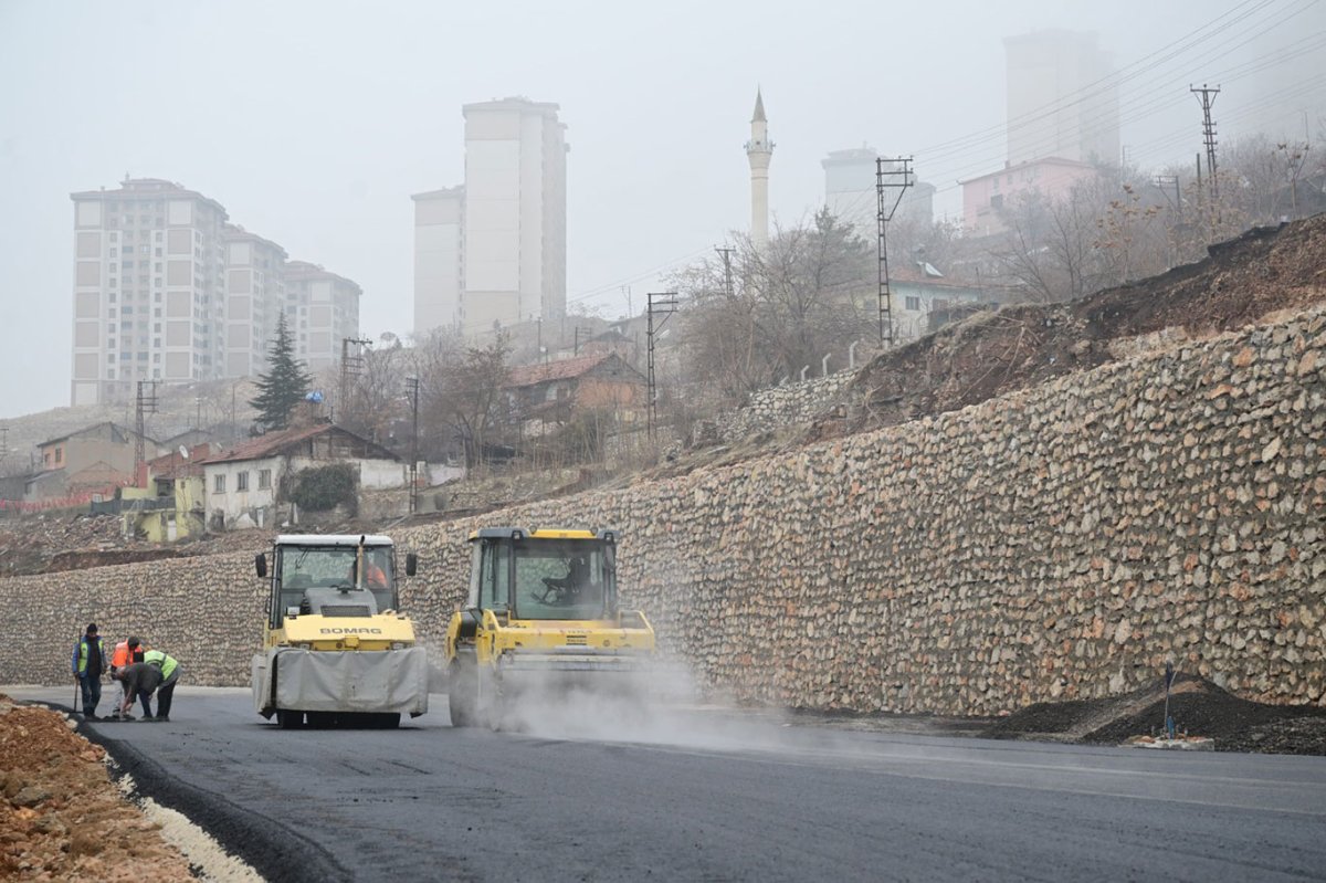 Malatya Büyükşehir Belediye Başkanı Er, Güney Kuşak Yolu'nda incelemelerde bulundu