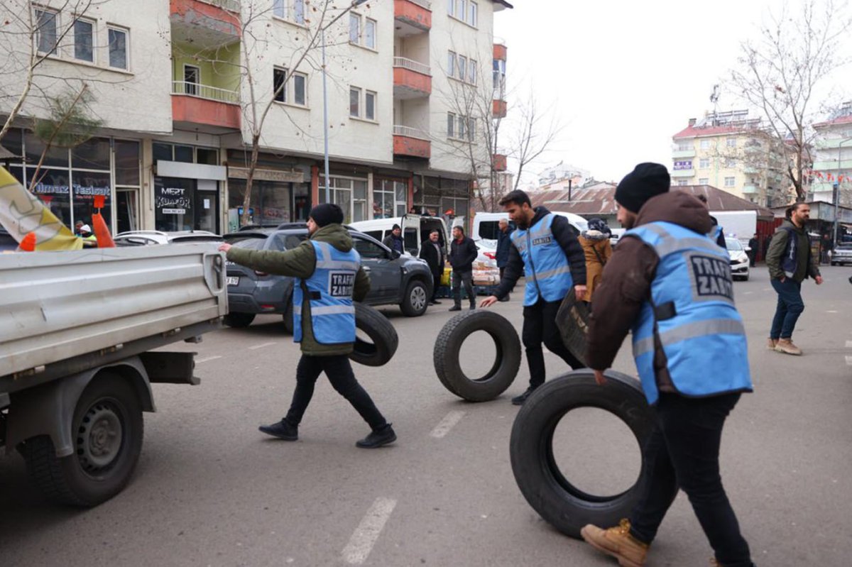 Bingöl'de zabıta ekiplerinden kaldırım işgaline sıkı denetim