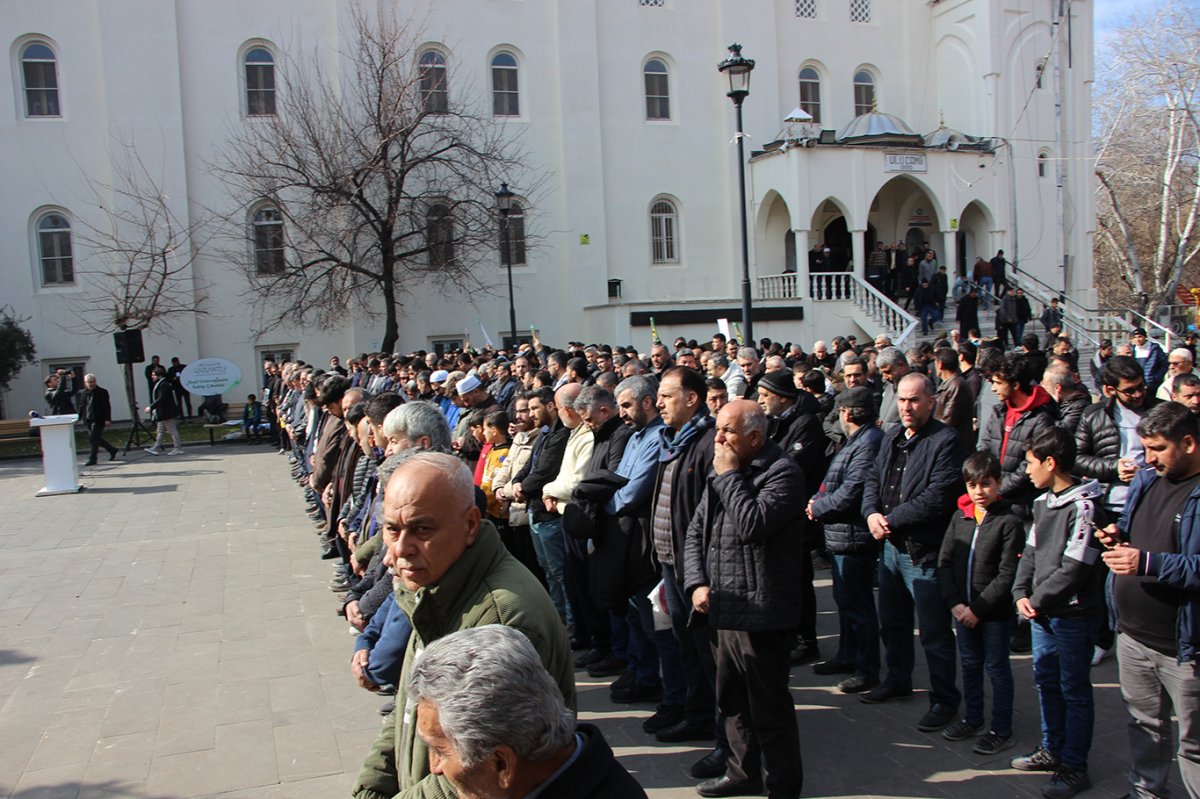 Gaziantep'te Gazze'deki şehid komutanlar için gıyabi cenaze namazı kılındı