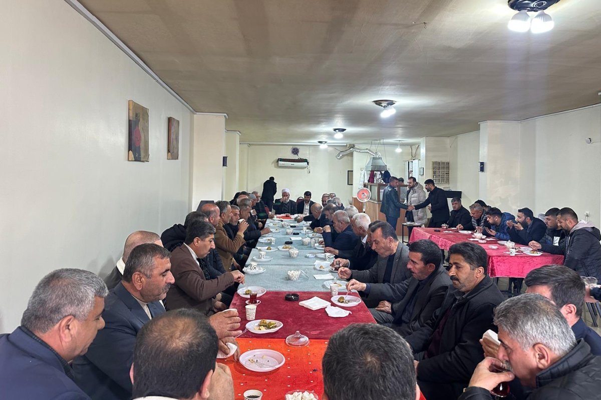 HÜDA PAR Silvan İlçe Başkanlığının arabuluculuğuyla husumetli aileler barıştı