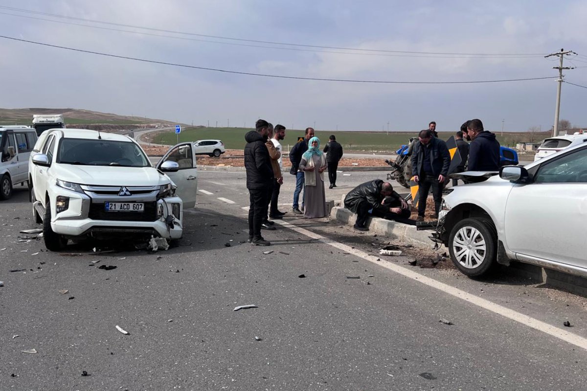 Batman-Siirt kara yolunda kaza: 3 ağır yaralı