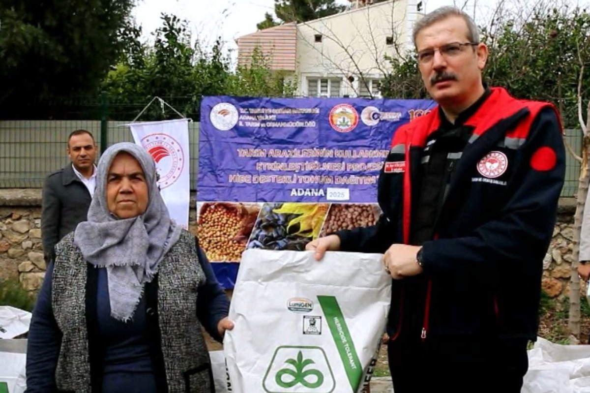 Üreticilere ayçiçeği tohumu dağıtıldı