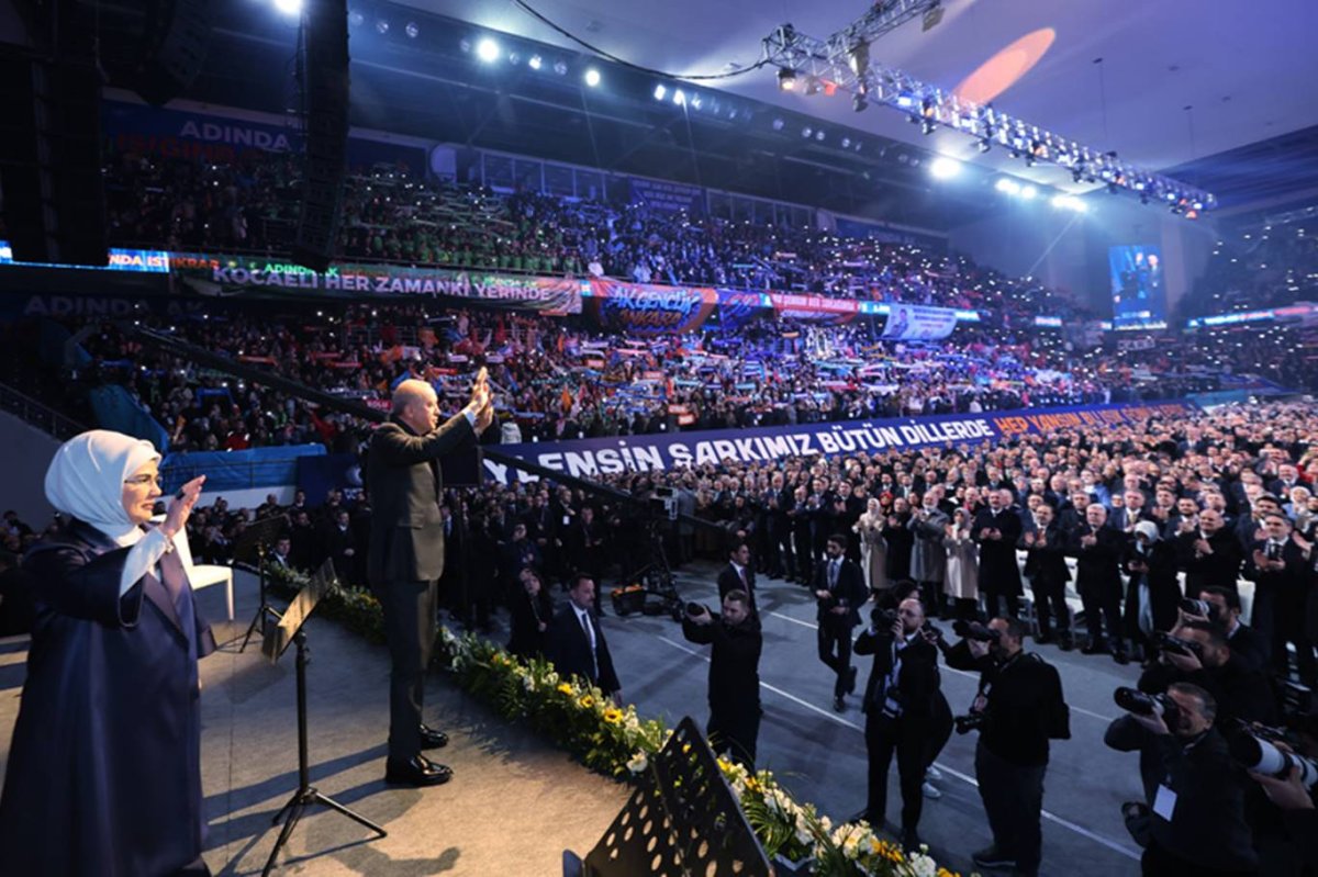 Cumhurbaşkanı Erdoğan, 9'uncu kez genel başkanlığa seçildiği büyük kongrede konuştu