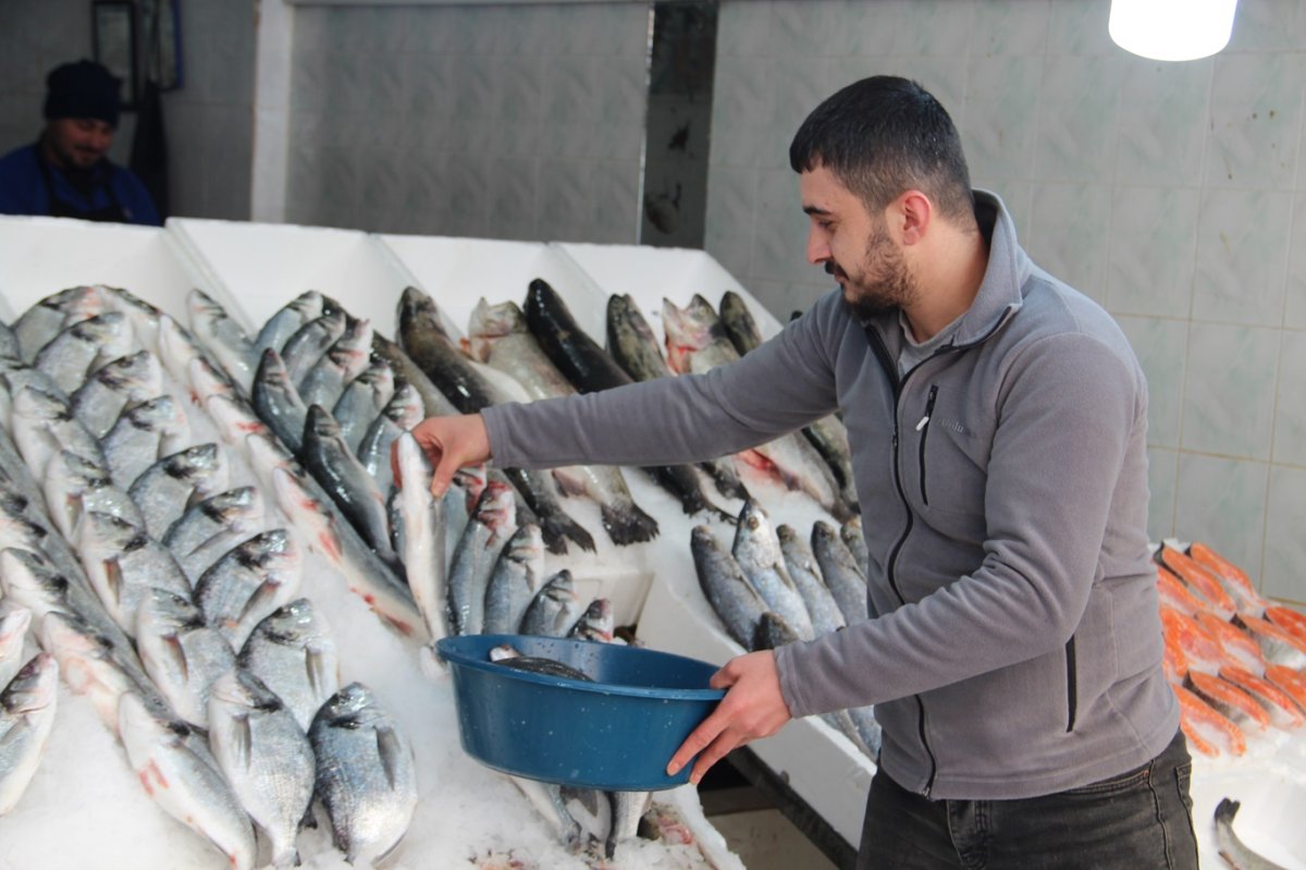 Etkili kar yağışı, balık fiyatları artırdı