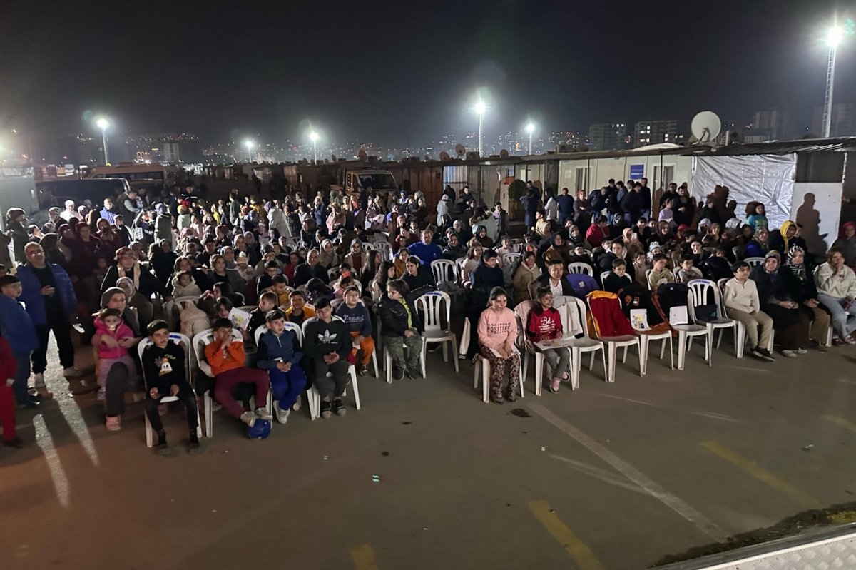 Büyükşehir Belediyesi ile Ramazan coşkusu konteyner kentlerde