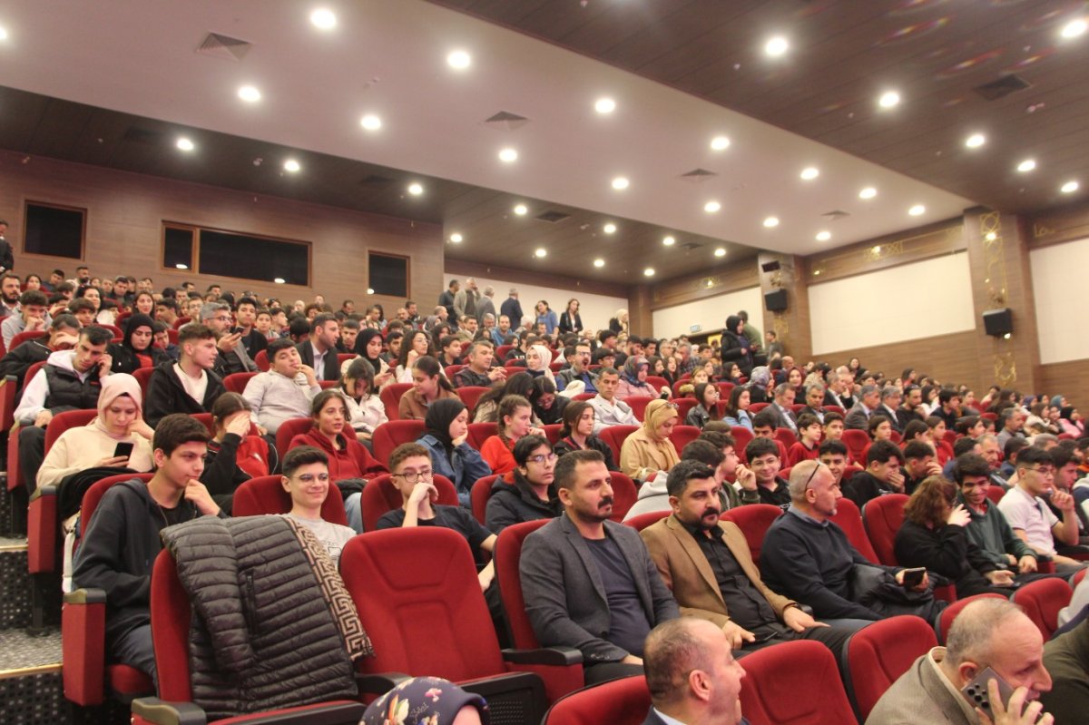 Mardin'de İstiklal Marşı programı düzenlendi