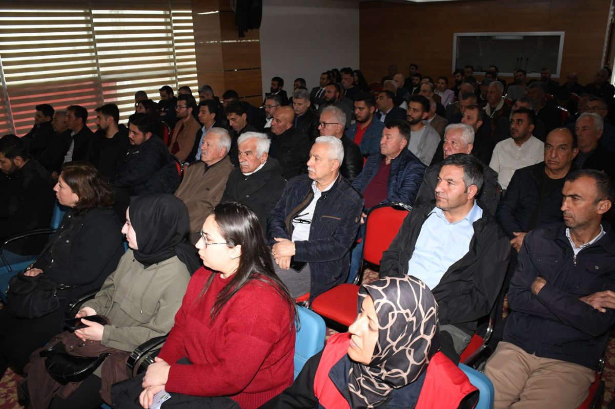 Malatya'da kayısıda ilaç kalıntısıyla mücadele toplantısı yapıldı