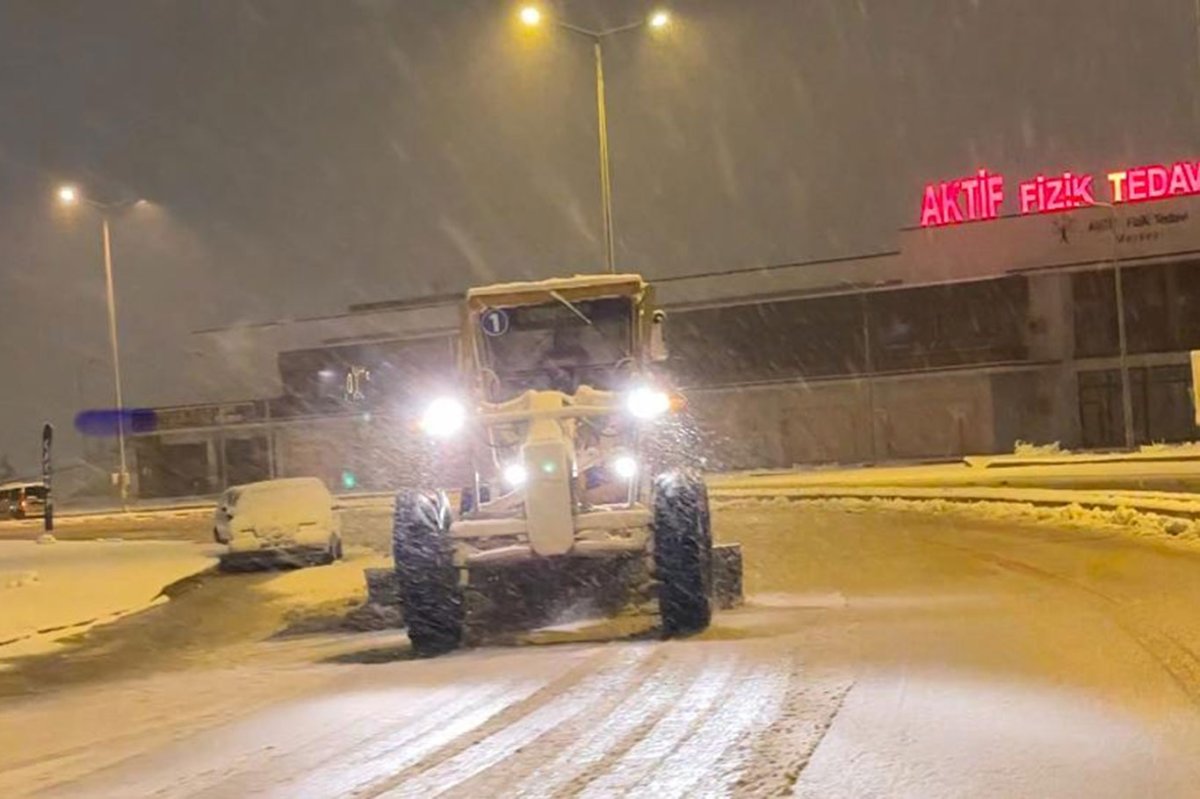 Elâzığ'da yoğun kar yağışına hızlı müdahale