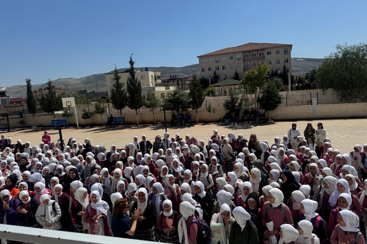 Hatay'da Siyer Yarışması'nda dereceye giren öğrenciler ödüllendirildi