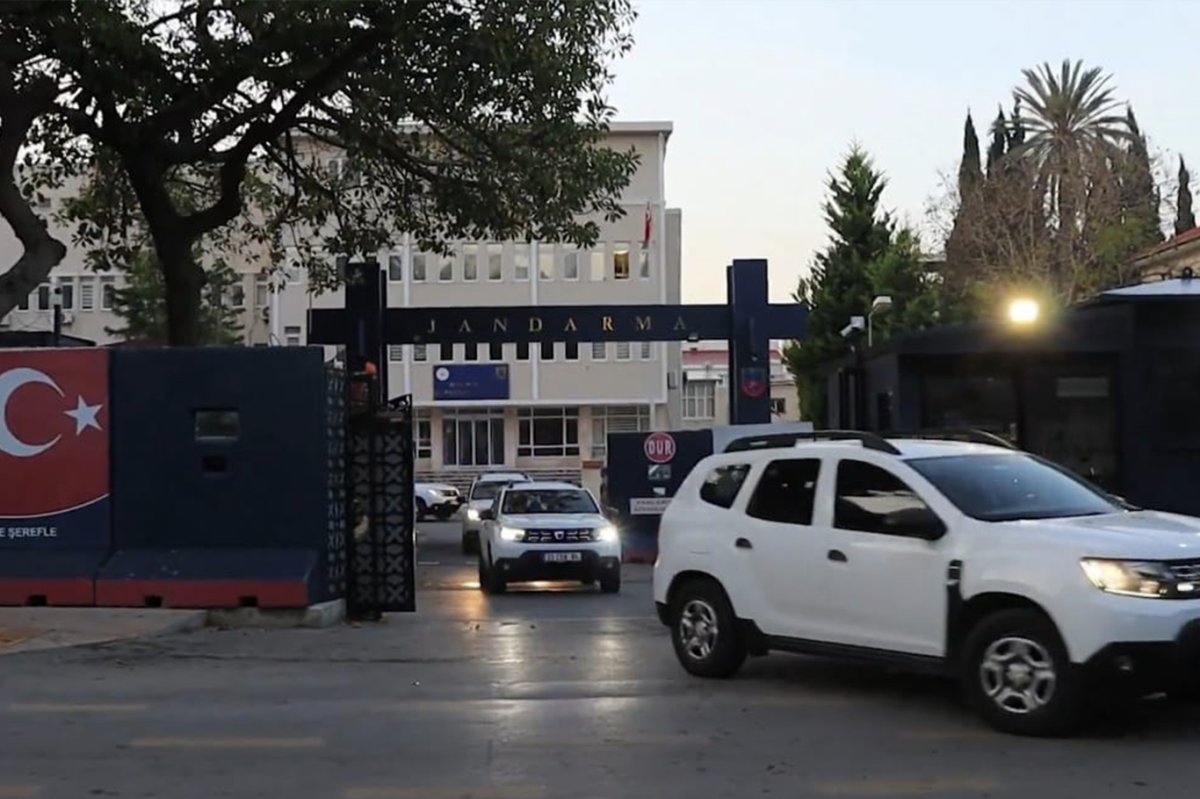 Mersin’de uyuşturucu operasyonu: 2 zehir satıcısı yakalandı