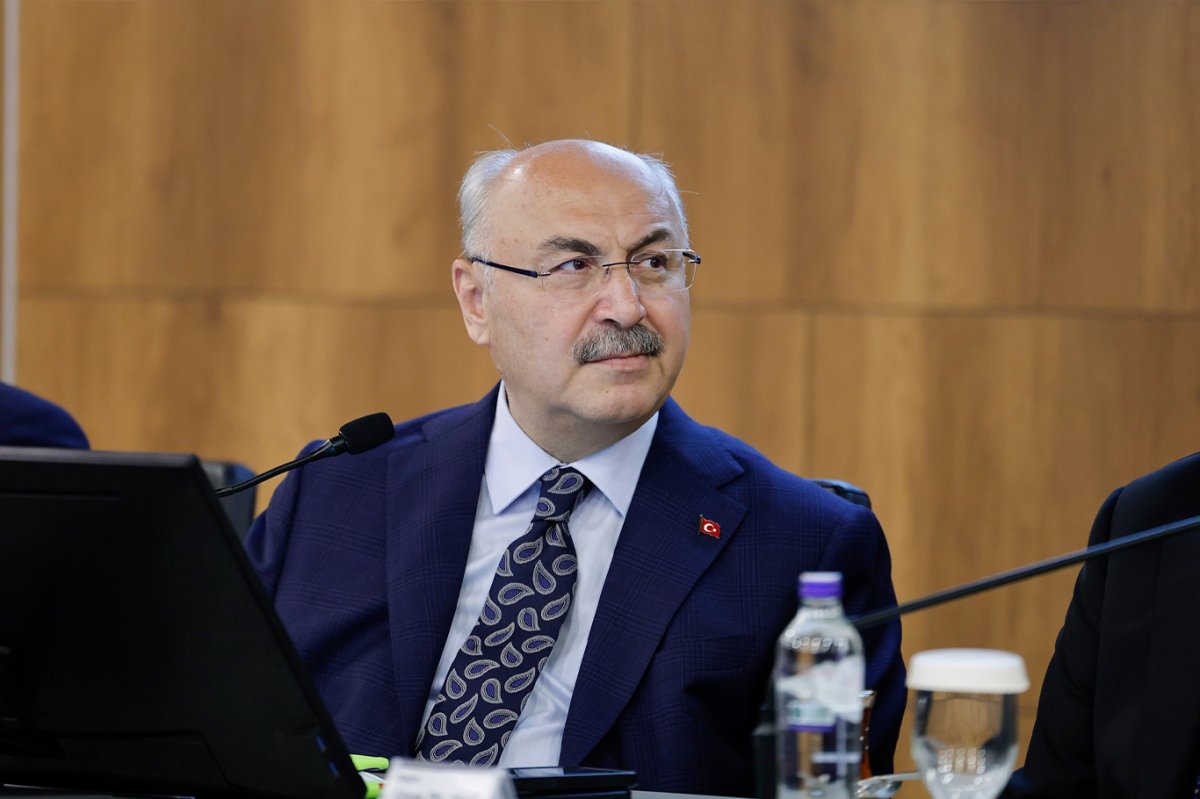 Adana Valisi Köşger: Gençleri korumak hepimizin görevi