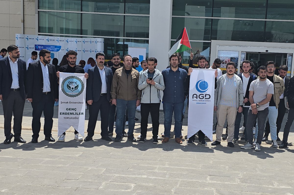 Şırnak'ta öğrenciler vicdan gemisine yapılan saldırıyı lanetledi