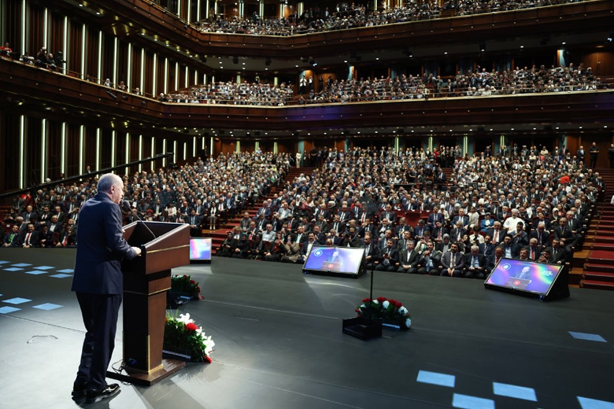 Cumhurbaşkanı Erdoğan: Evliliğin önündeki engellerin kaldırılması lazım