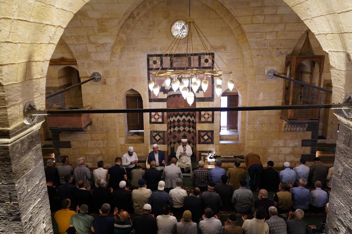 Gaziantep'te Vakıflar Haftası dolayısıyla camilerde mevlid-i şerif okutuldu
