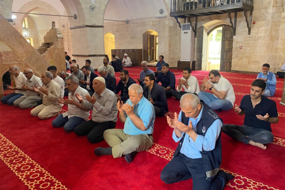 Tarihi Hasan Paşa Camii yeniden ibadete açıldı