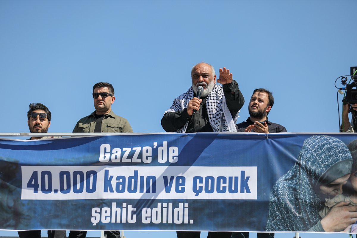 İstanbul Gazze'deki soykırıma tepki için yürüdü