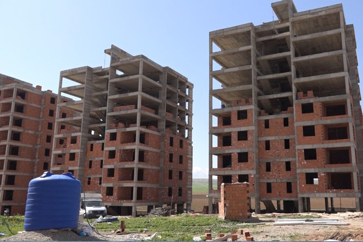 Batman'da müteahhit skandalı: Aynı daire birden fazla kişiye satılıyor