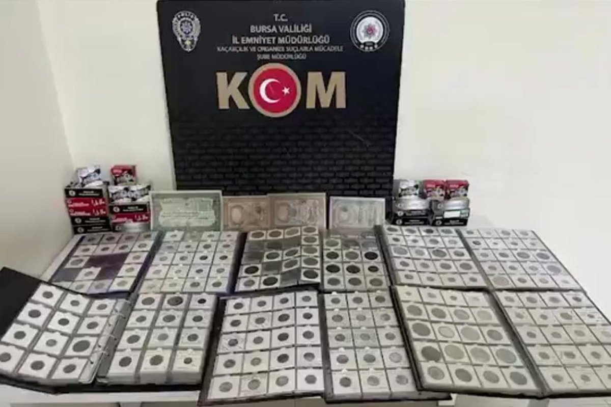 Bursa’da tarihi eser operasyonu: Yüzlerce tarihi sikke ele geçirildi