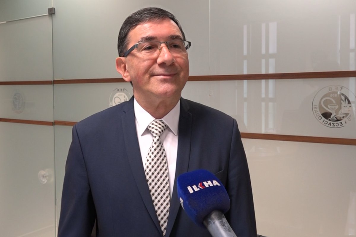 Erakın: Eczacılar krediyle ayakta kalıyor, yerli ilaç sanayi hızla desteklenmeli