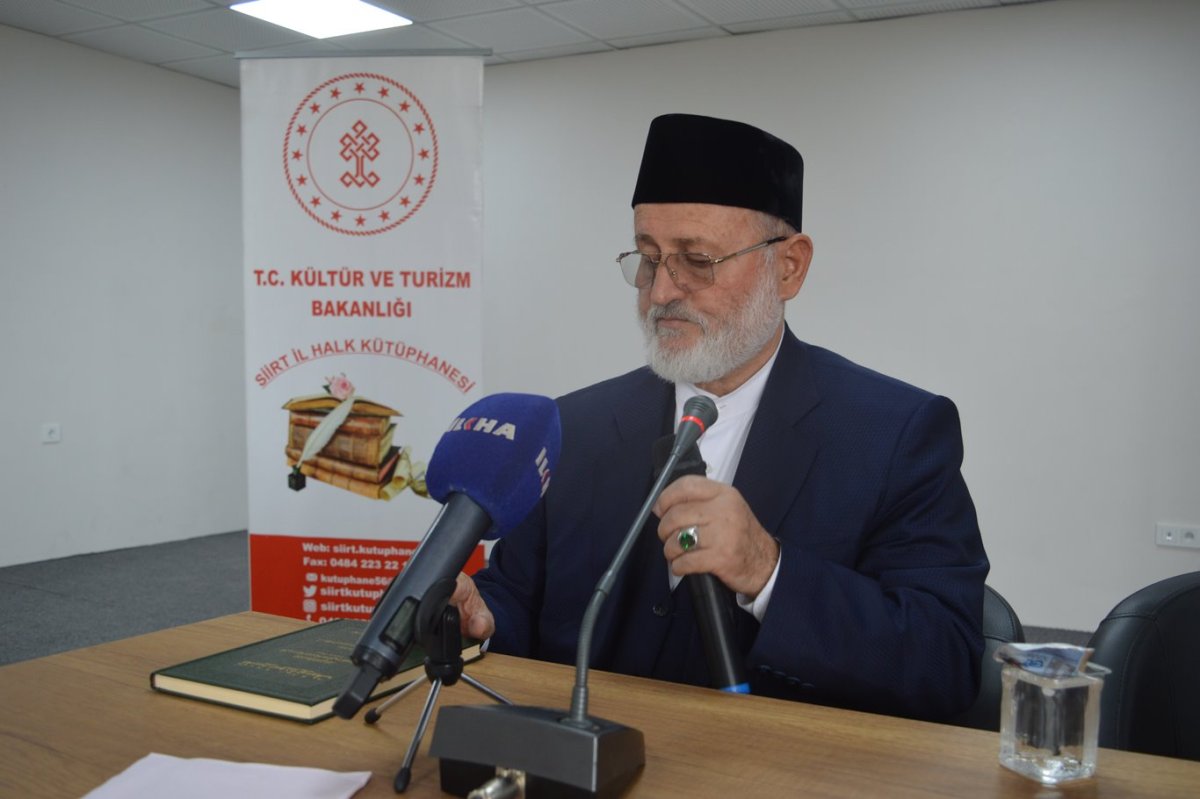 Prof. Dr. Fadıl Geylani: Evde kitap yok, elde telefon var