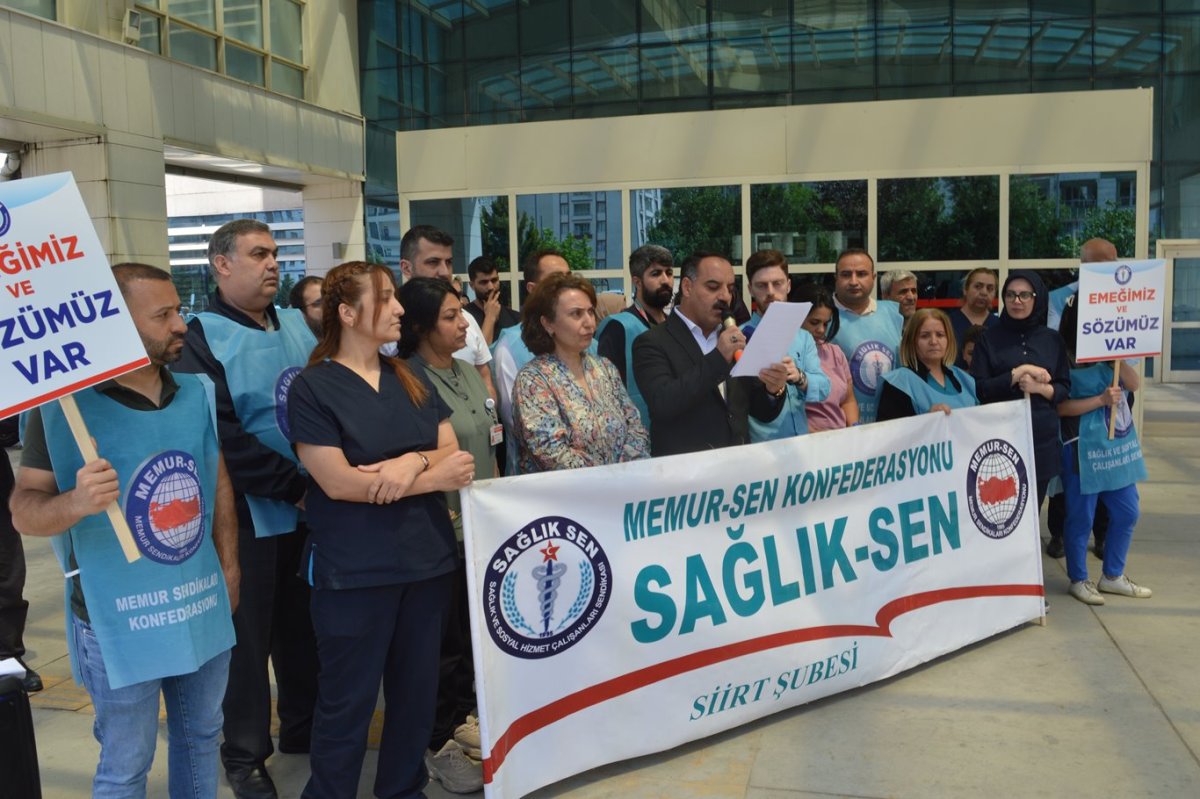 Sağlık-Sen Siirt Şube Başkanı Eviz: Hemşire ve ebelerin emeği görmezden gelinmemeli