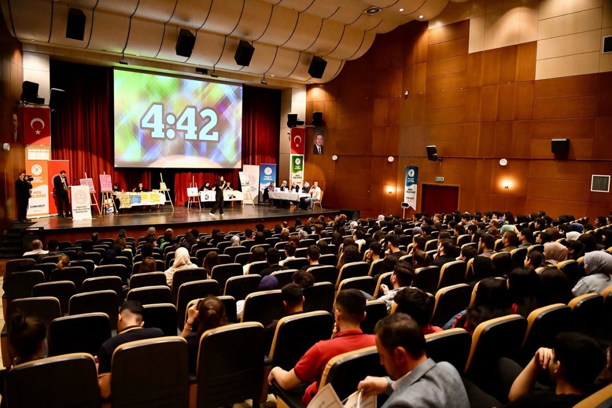 Yeşilyurt'ta "4'üncü Geleneksel Liseler Arası Münazara Yarışması" tamamlandı
