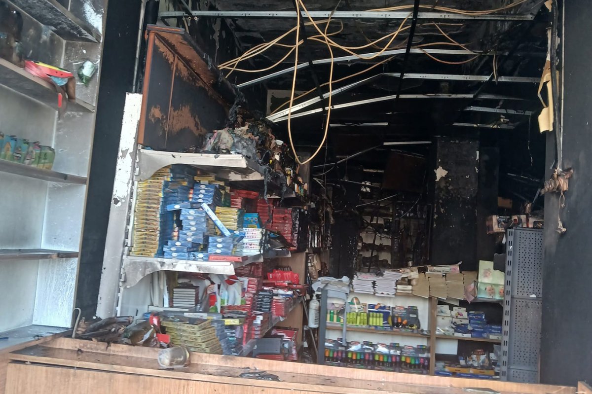 Diyarbakır'da kırtasiyede yangın paniği