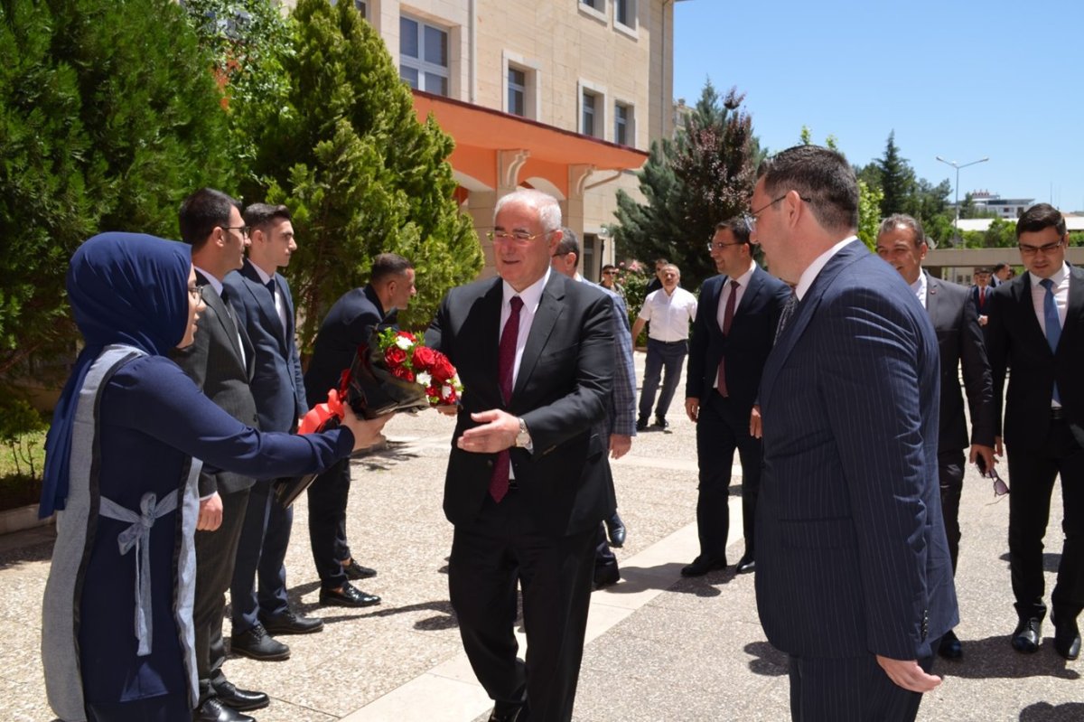 Kamu Başdenetçisi Akarca Siirt Adliyesi'ni ziyaret etti