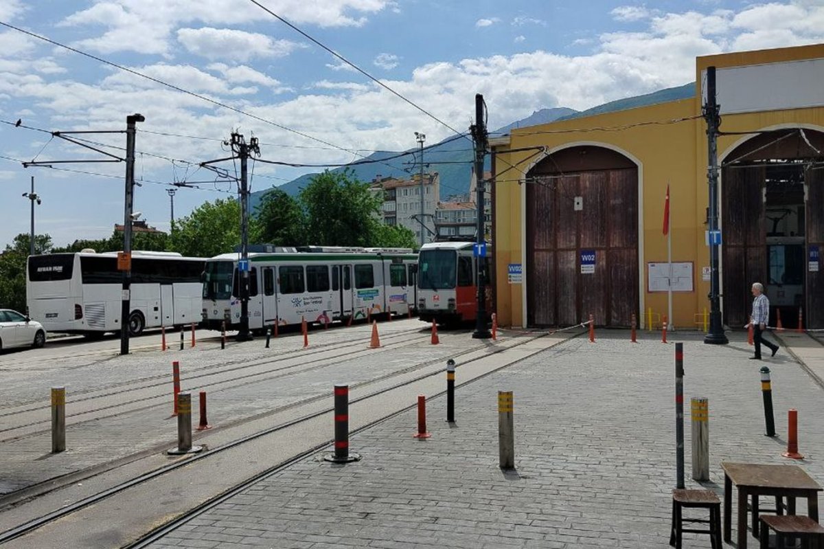 Bursa'da ulaşım krizi: Anlaşma sağlanamadı, ulaşım stajyer ve ring seferlerine kaldı