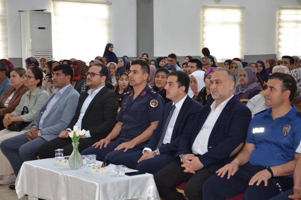Adana'da 4-6 yaş Kur'an kursları yıl sonu programı düzenlendi
