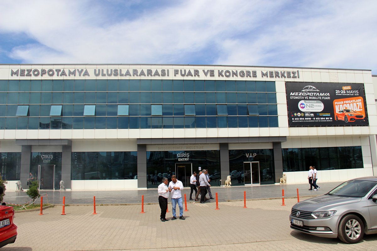 Diyarbakır'da 13 yıl sonra yeniden otomotiv fuarı açıldı