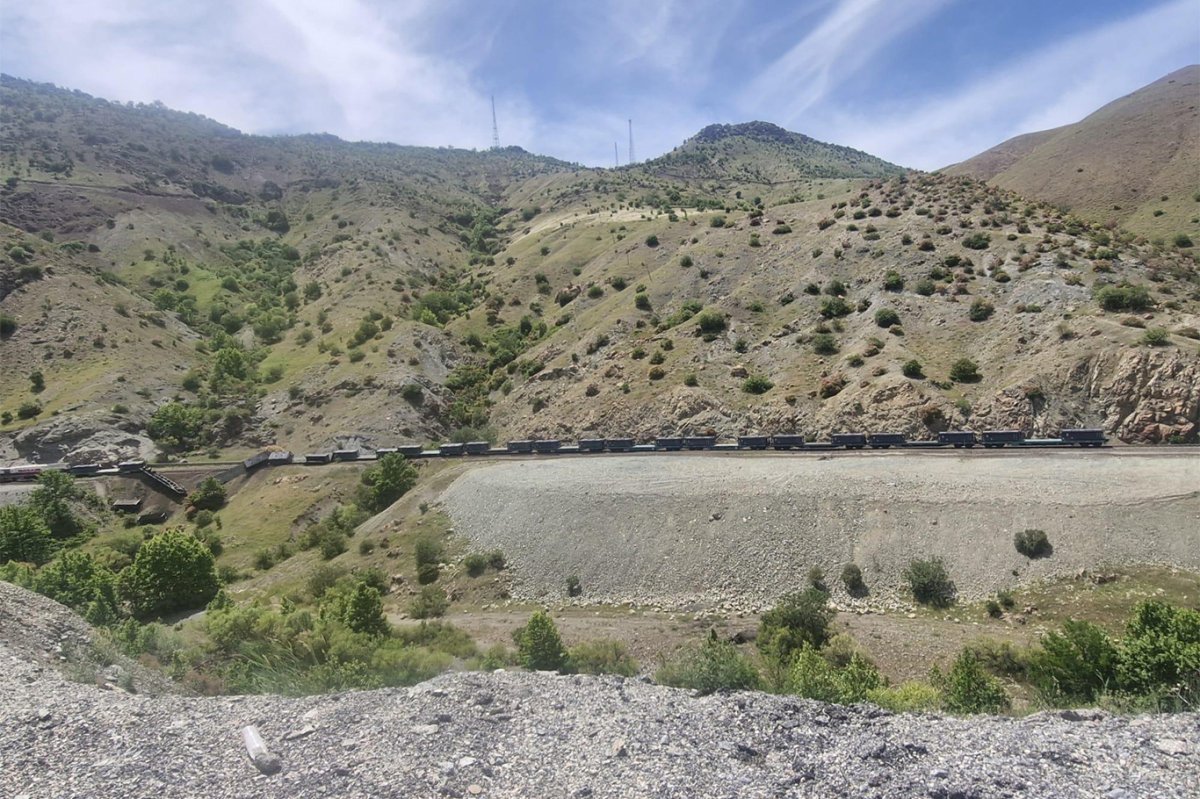Elazığ-Diyarbakır tren seferinde vagonlar raydan çıktı