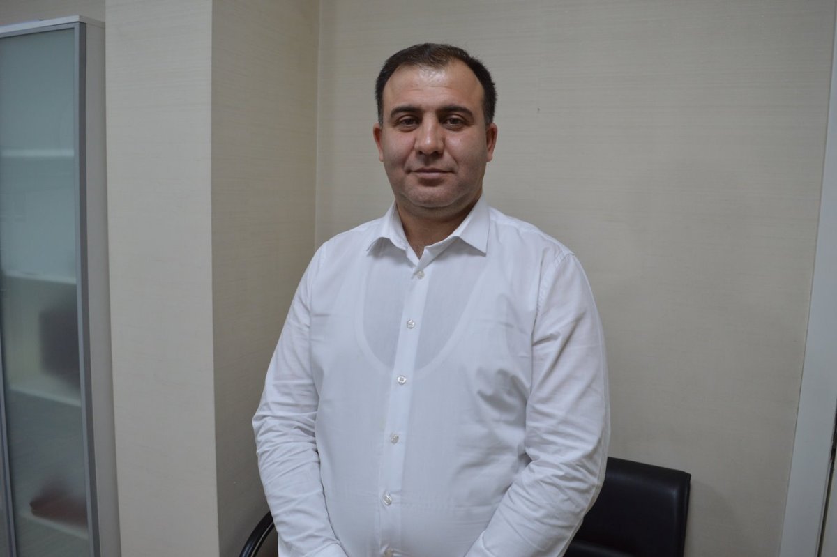 "Gençler okusun" diye geldi, Gazzeli çocuklar için bağış yaptı
