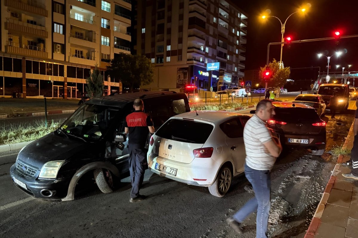 Siirt’te zincirleme kaza: 5 yaralı