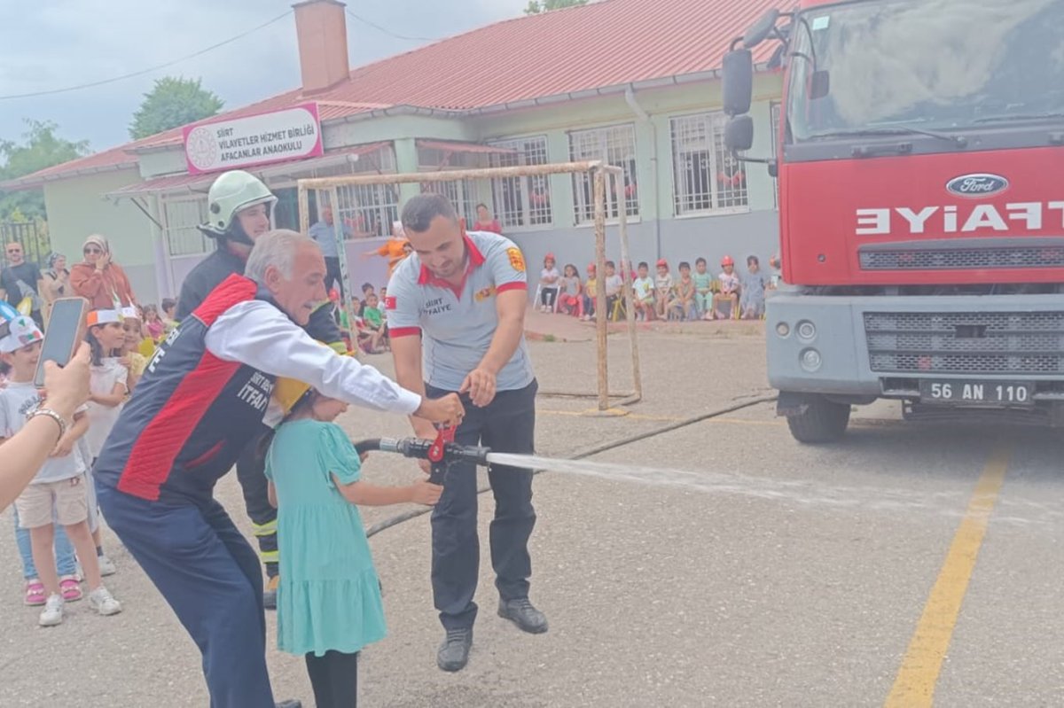 Siirt’te miniklere yangın güvenliği eğitimi