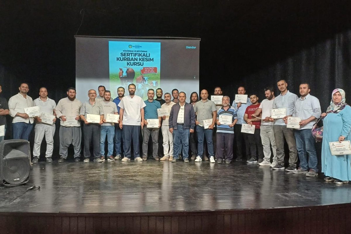 Malatya Büyükşehir Belediyesinden uygulamalı kurban kesimi eğitimi