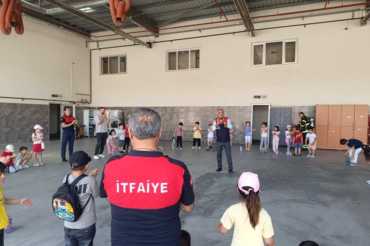 Minik öğrencilerden itfaiye ziyareti: Yangın ve afet bilinci kazandılar