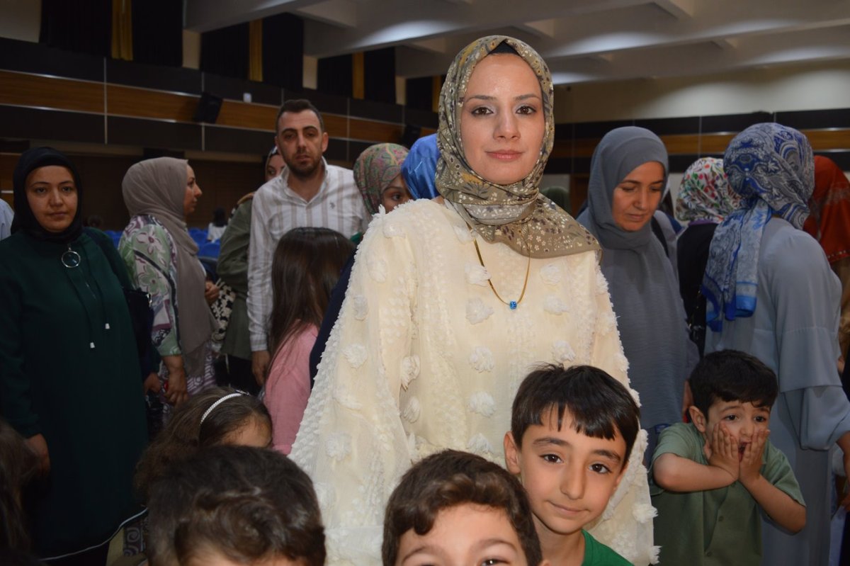 4-6 Yaş Kur'an kurslarında okuyan miniklere mezuniyet töreni