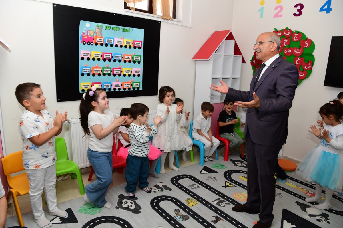Malatya'daki Nezaket okullarında "İlk Karnem" heyecanı