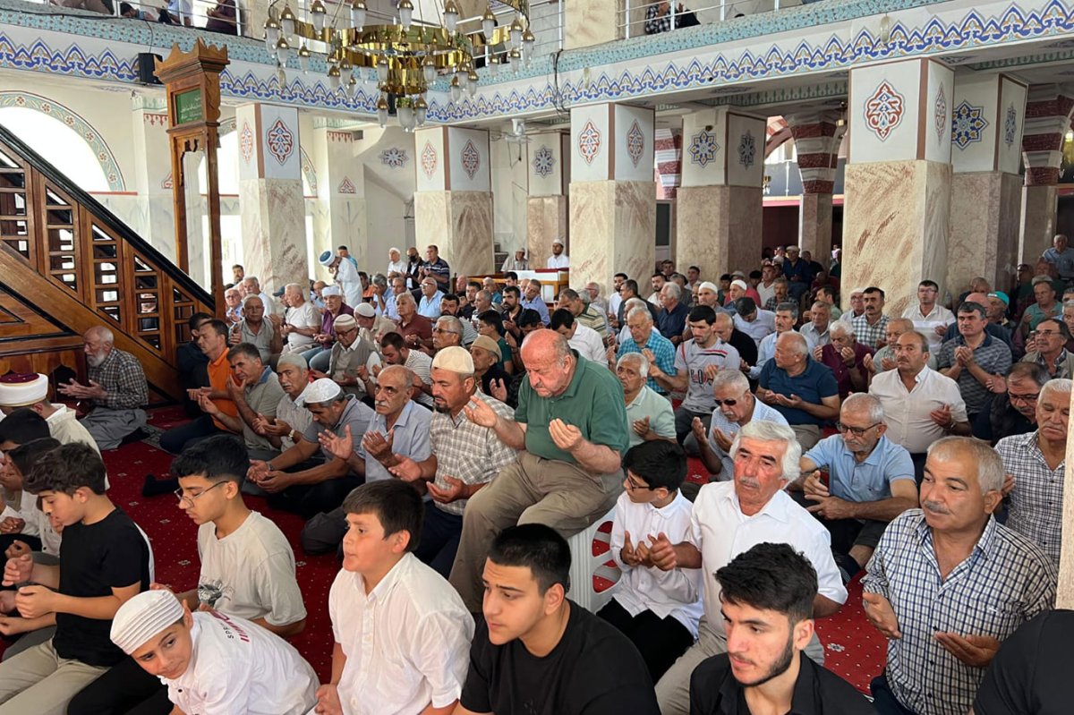 15 ayda hafız oldular, 5 vakitte hatmettiler