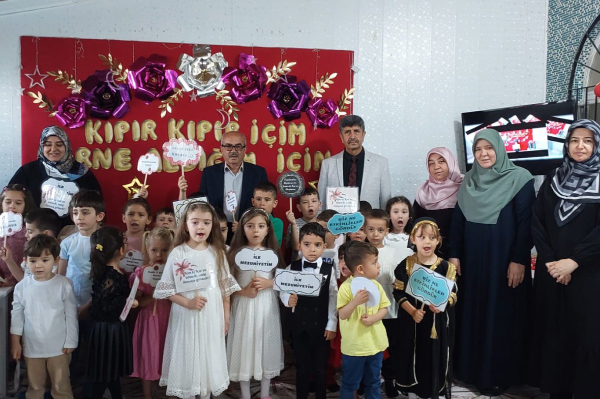 Mersin'de 4-6 Yaş Kur’an kurslarında karne heyecanı