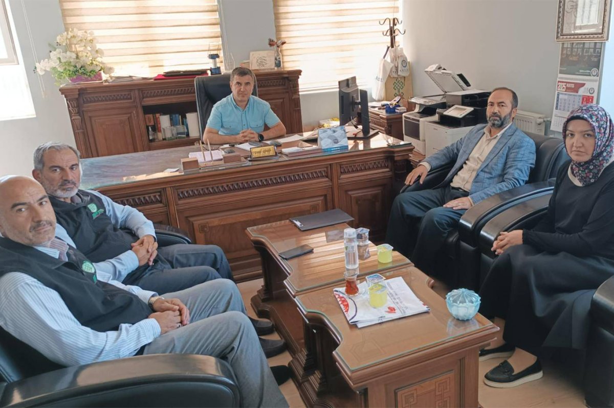 Emine hocanın çağrısına Umut Kervanı'ndan destek