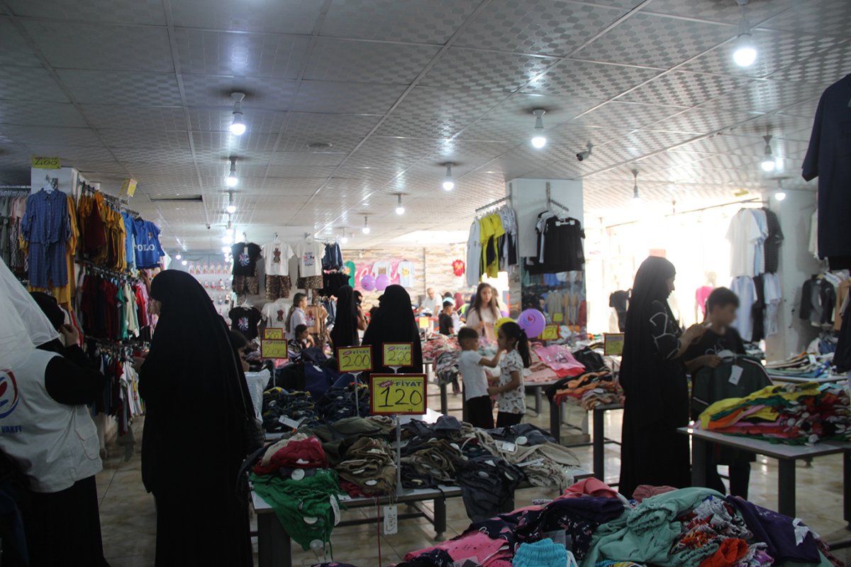 Yetimler Vakfı Kurban Bayramı öncesi Cizre’de yetimleri sevindirdi